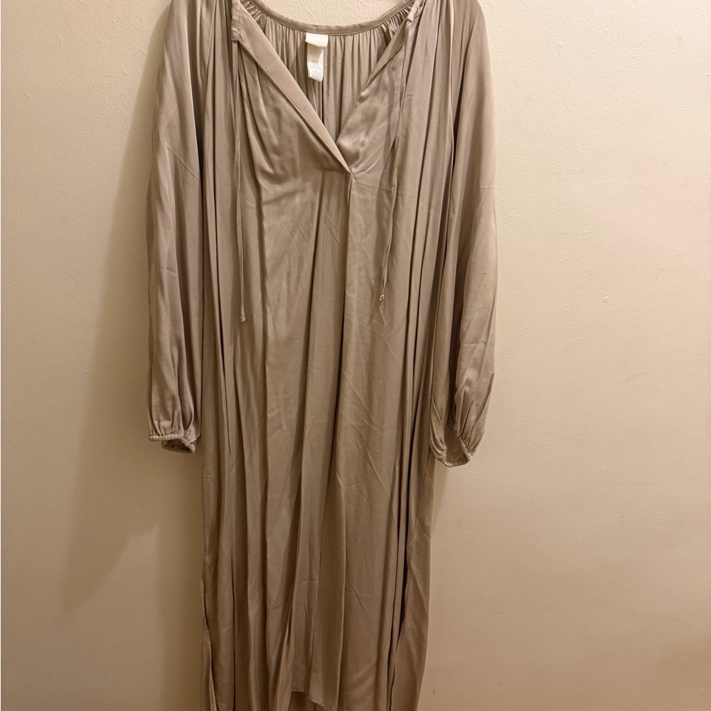 Flowy Taupe Long Sleeve Midi Dress